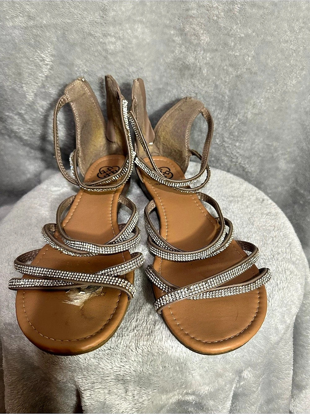 Daisy Fuentes Gaia Rhinestone Strappy Sandals Gold US 11